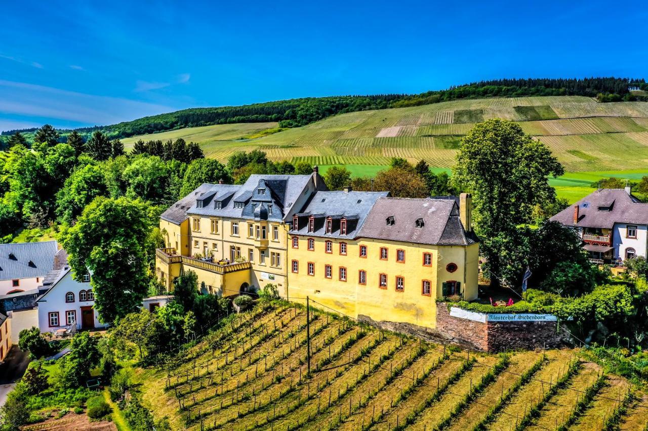 Kapelle - Urlaub Auf Dem Weingut Lägenhet Maring-Noviand Exteriör bild