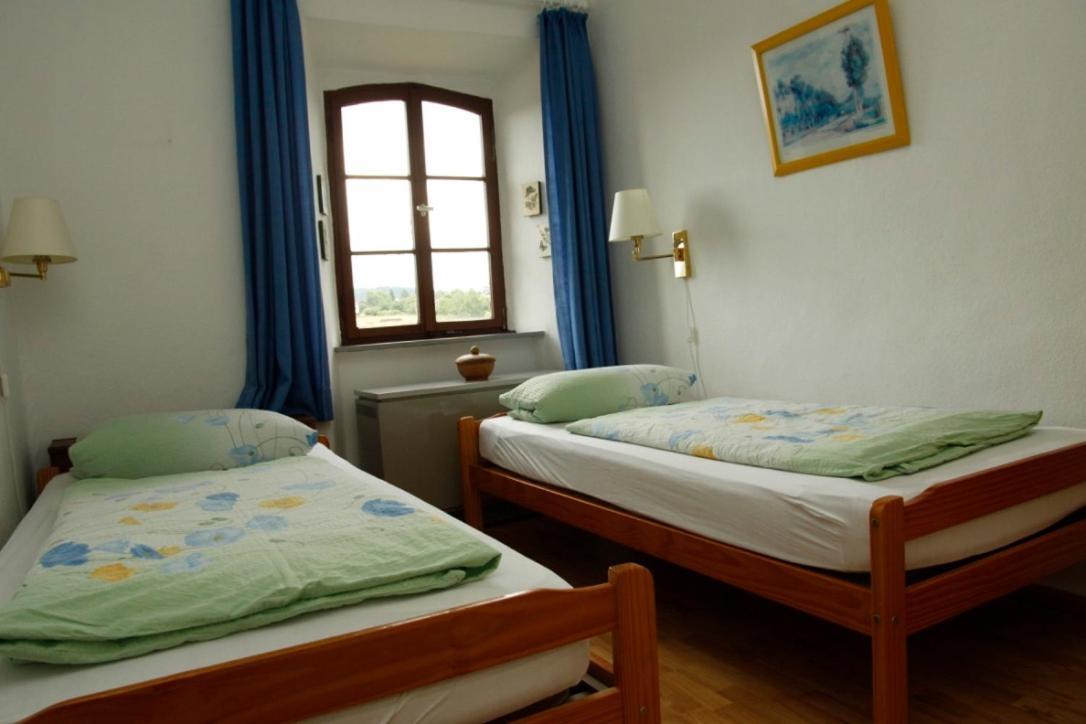 Kapelle - Urlaub Auf Dem Weingut Lägenhet Maring-Noviand Exteriör bild