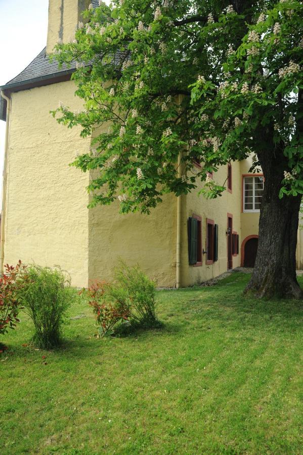 Kapelle - Urlaub Auf Dem Weingut Lägenhet Maring-Noviand Exteriör bild